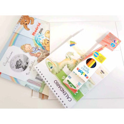 Pack regalo con calendario de Madrid, calendario de dinosaurios para colorear y lápices Carioca, en Daganzo.