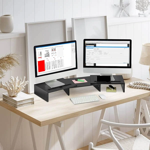 Especialista de Lanza4cero verificando sobreimpresiones y perfiles de color en documentos PDF